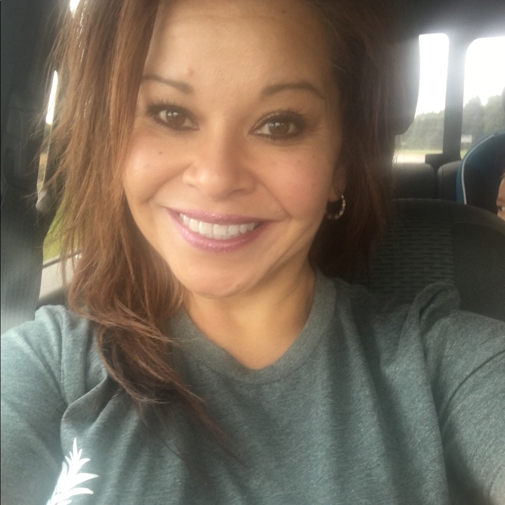 Meet your Posher, Corina